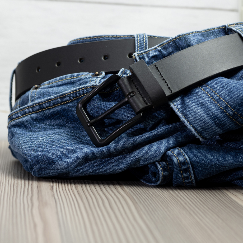 Black Mountain Belt shown with crumpled jeans. Great casual belt.